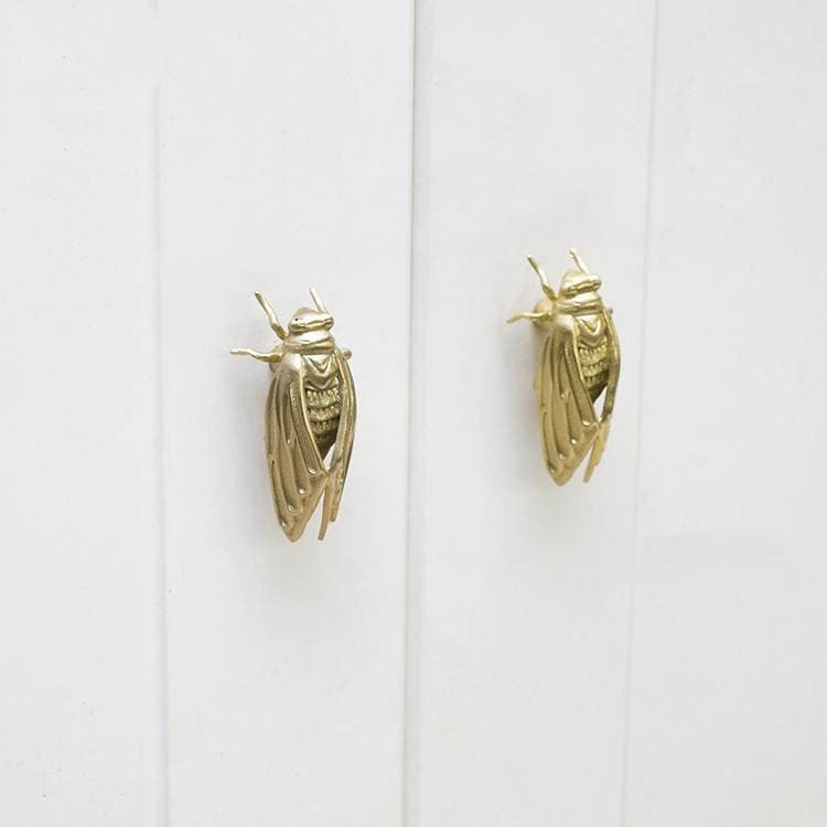 Gold brass cicada insect shaped cabinet pull/Insect door handle/Gold bug drawer handle/Brass beetle door knob/Unique gold furniture hardware
