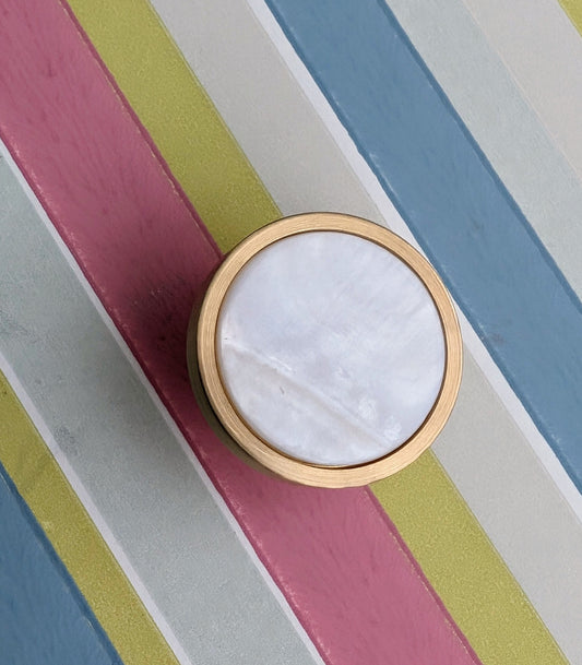 Gold rim white mother of pearl drawer pull/shell cabinet handle/white pearl drawer knob/round white pearl door handle/brass and pearl handle