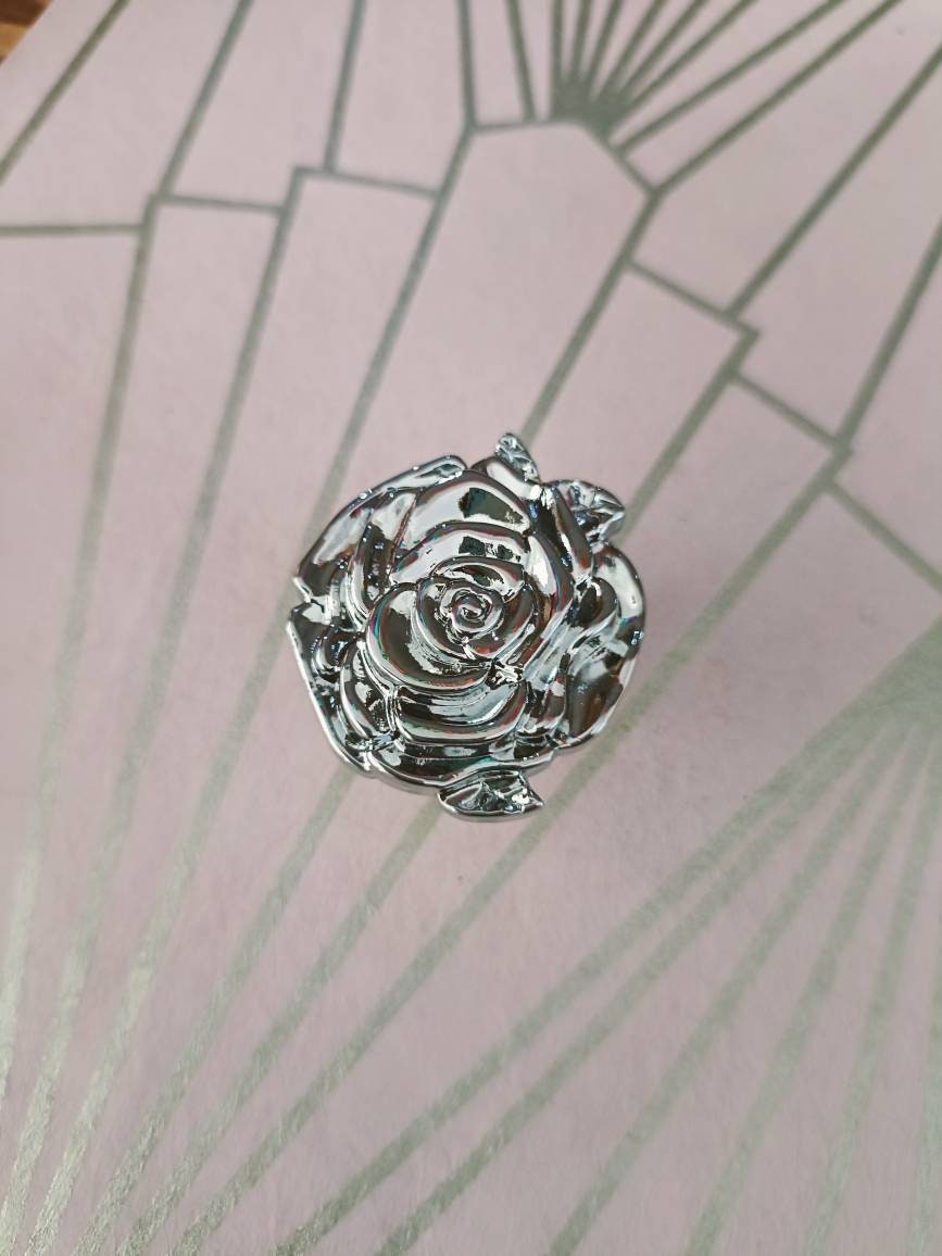Beautiful gold or silver rose shaped door handle/Brass rose flower cabinet pull/Gold or silver rose shaped drawer knob/flower shaped handle