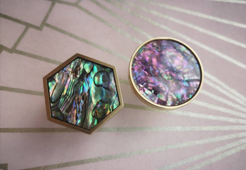 Pink mother of pearl drawer pull/liliac pearl and gold brass cabinet handle/round shell drawer knob/nursery decor/pink furniture hardware