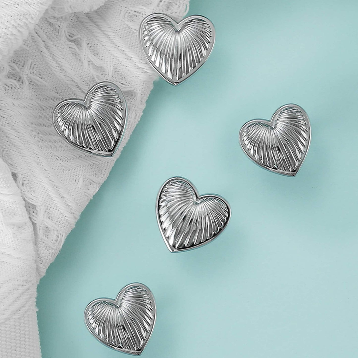 Love Heart Shaped Cabinet Pull/Gold, Silver or Bronze Heart Door Handle/Gold Heart Drawer Knob/Brass Furniture Hardware/Silver Drawer Handle