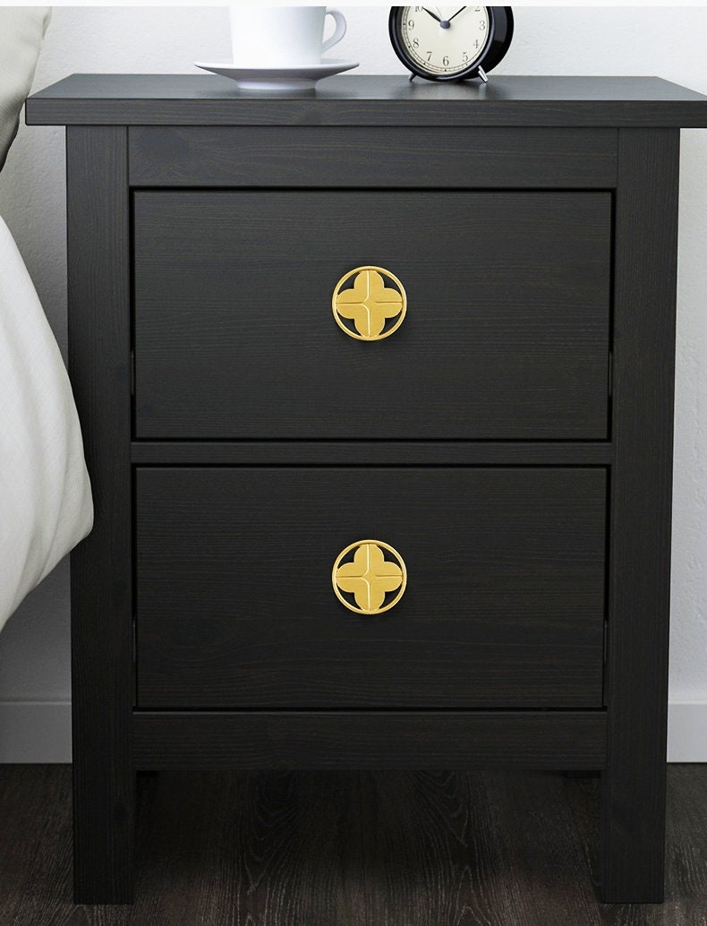 Clover shaped drawer handle/Gold brass door handle/Geometric style cabinet handle/Gold clover shaped door knob/Brass furniture hardware