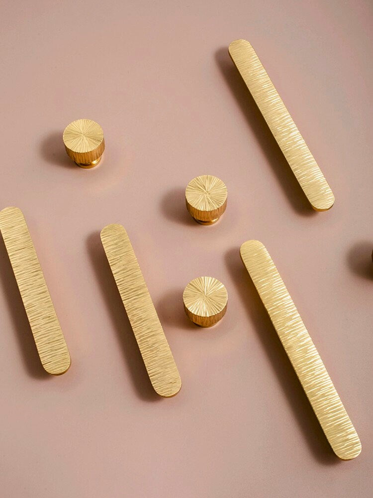 Retro style gold brass shape bar handle and knobs/Scored texture gold brass hardware/Shiny gold brass drawer pull/Gold kitchen hardware/MCM