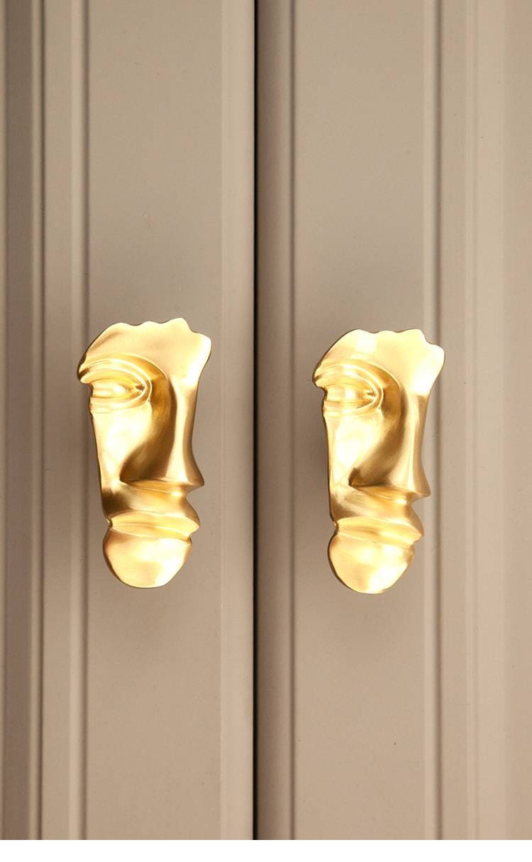 Gold brass face shaped sculpture cabinet handle/Gold abstract art door handle/Unique statue face drawer handle/unusual furniture hardware