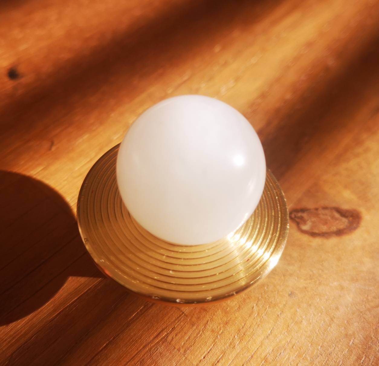 Round colourful semi precious stone ball and brass drawer pull/bright gemstone cabinet handle/Retro style door knob/mcm brass drawer handle