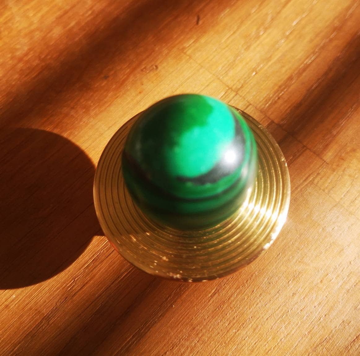 Round colourful semi precious stone ball and brass drawer pull/bright gemstone cabinet handle/Retro style door knob/mcm brass drawer handle