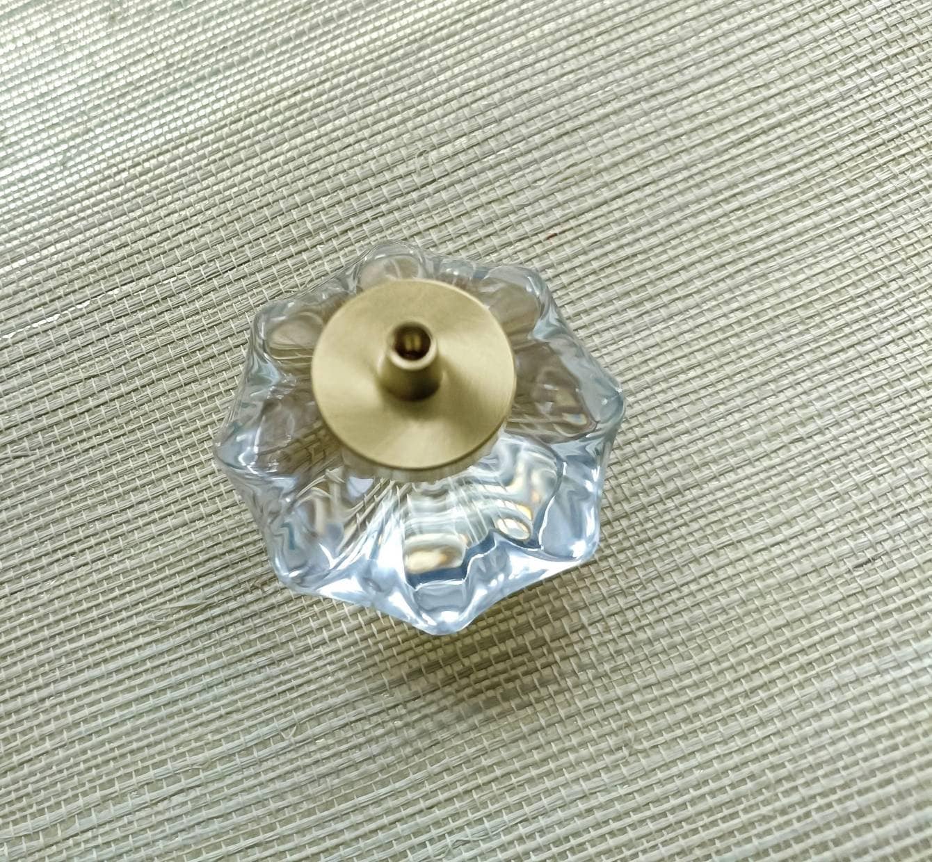 Mid century modern clear lucite cabinet pull/Transparent rounded star  shaped door knob/Resin furniture hardware/vintage gran style handle