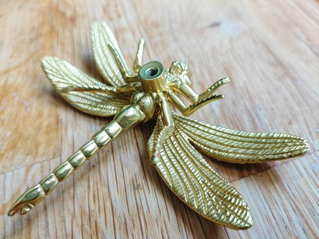 Gold brass dragonfly cabinet pull/dragonflies drawer knob/dragonfly drawer handle/brass furniture hardware/home improvement/unique handle